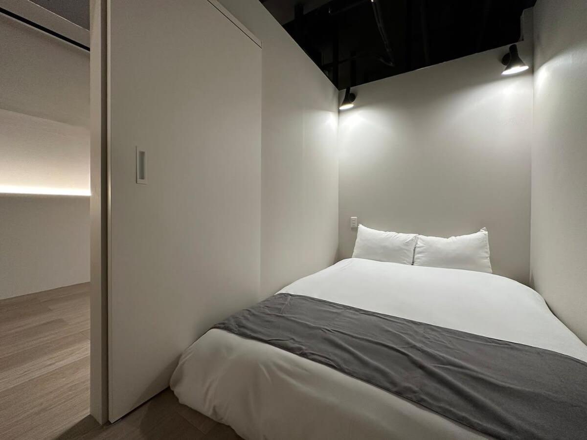 Bhotel New Small Hotel - Hondori Shopping Arcade Hiroshima Eksteriør billede